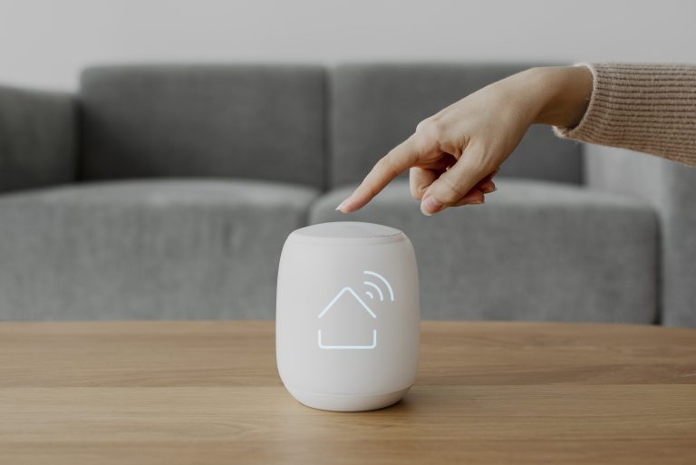 Home Assistant – Täydellinen opas älykotiautomaation aloittamiseen 2026